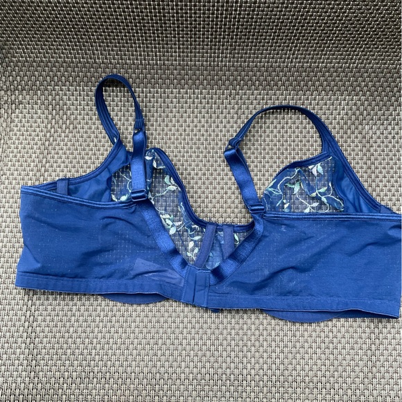 Bra bundle - Picture 3 of 12